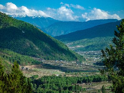 Bhutan-A-Boldogsag-Nyomaban-(1).jpeg