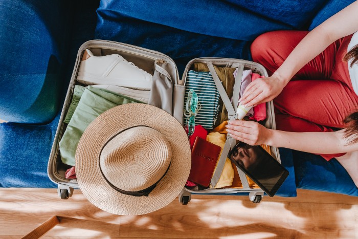 Akár mobiltelefonon is megköthetjük éves utasbiztosításunkat.