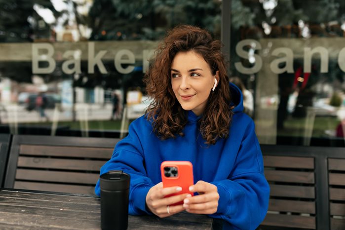 A mobil alkalmazások játékos, interaktív módon segítik a nyelvtanulást.